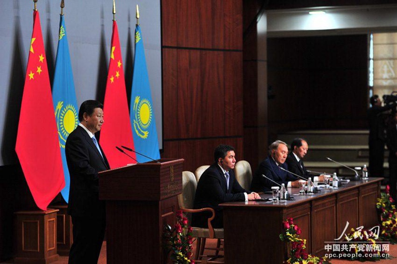 2013年9月7日上午，国家主席习近平在哈萨克斯坦纳扎尔巴耶夫大学作重要演讲。人民网 于凯摄