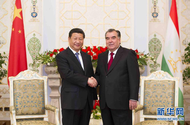 習近平主席13日在杜尚別會見塔吉克斯坦總統拉赫蒙時說，貴國有句名言：“誰有幸做塔吉克人的客人，誰將受到主人最盛情的禮遇。”幾天來，我切身感受到了塔吉克斯坦人民的熱情好客。（黃敬文、馬佔成）
