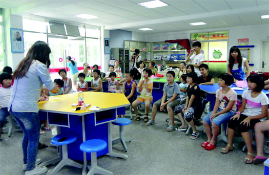 泉州市”快乐假期·我的第三课堂“青少年安全自护教育学业陪护活动
