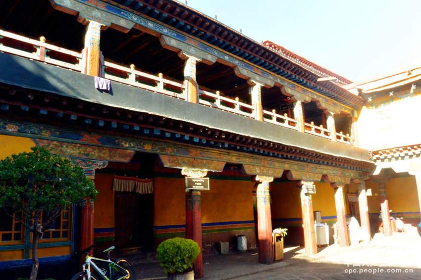 大昭寺内（李源摄）
