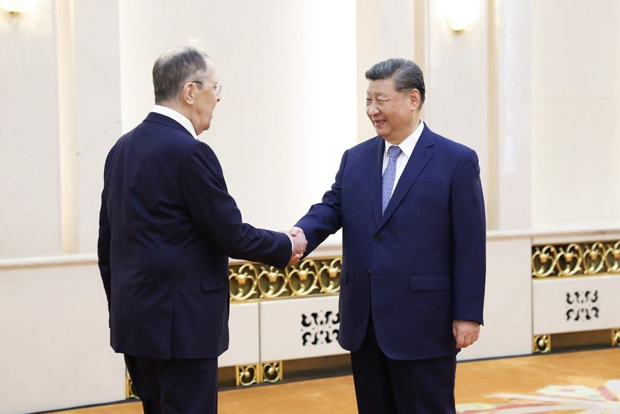 习近平会见俄罗斯外长拉夫罗夫